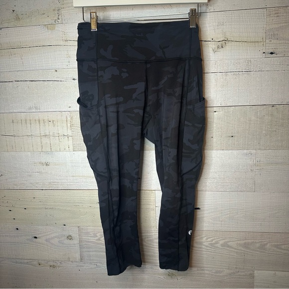 Lululemon Fast and Free Crop II 19" *Non-Reflective
Incognito Camo Multi Grey 8 - Picture 6 of 14